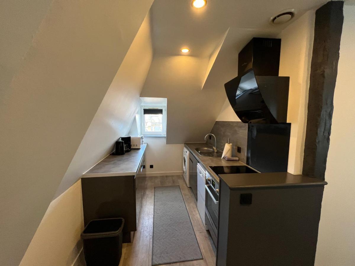 Appartement Le Vieux Laval à Laval  Extérieur photo