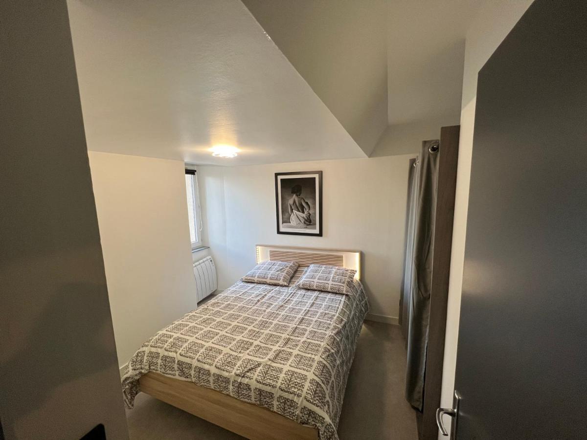 Appartement Le Vieux Laval à Laval  Extérieur photo