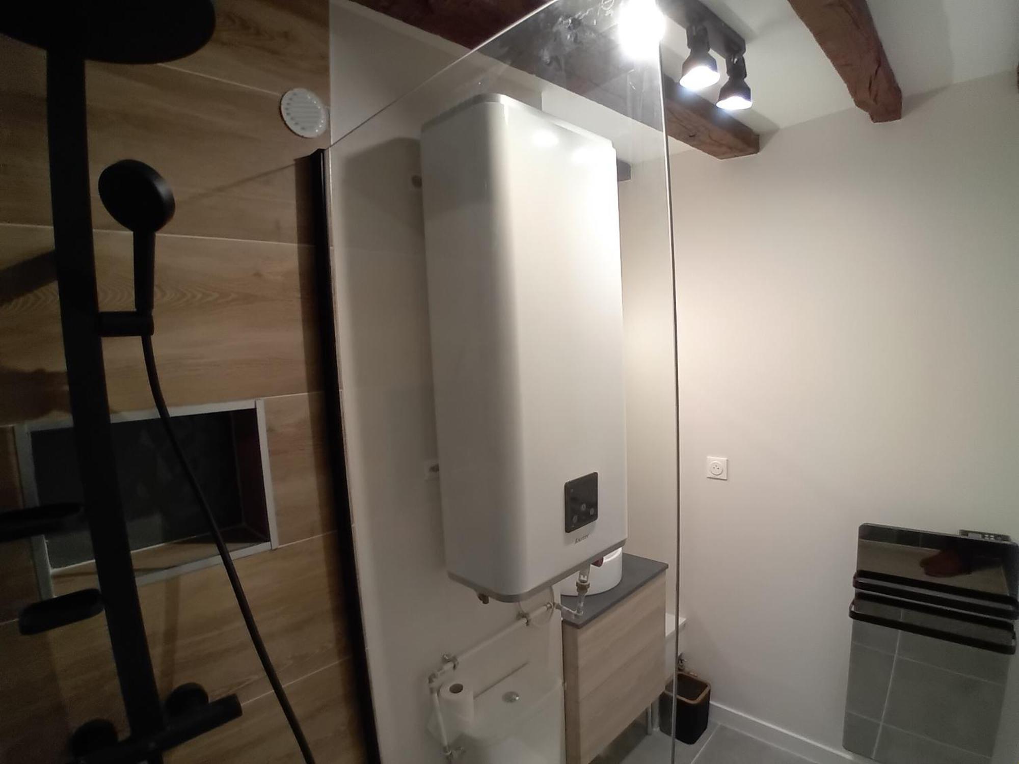 Appartement Le Vieux Laval à Laval  Extérieur photo